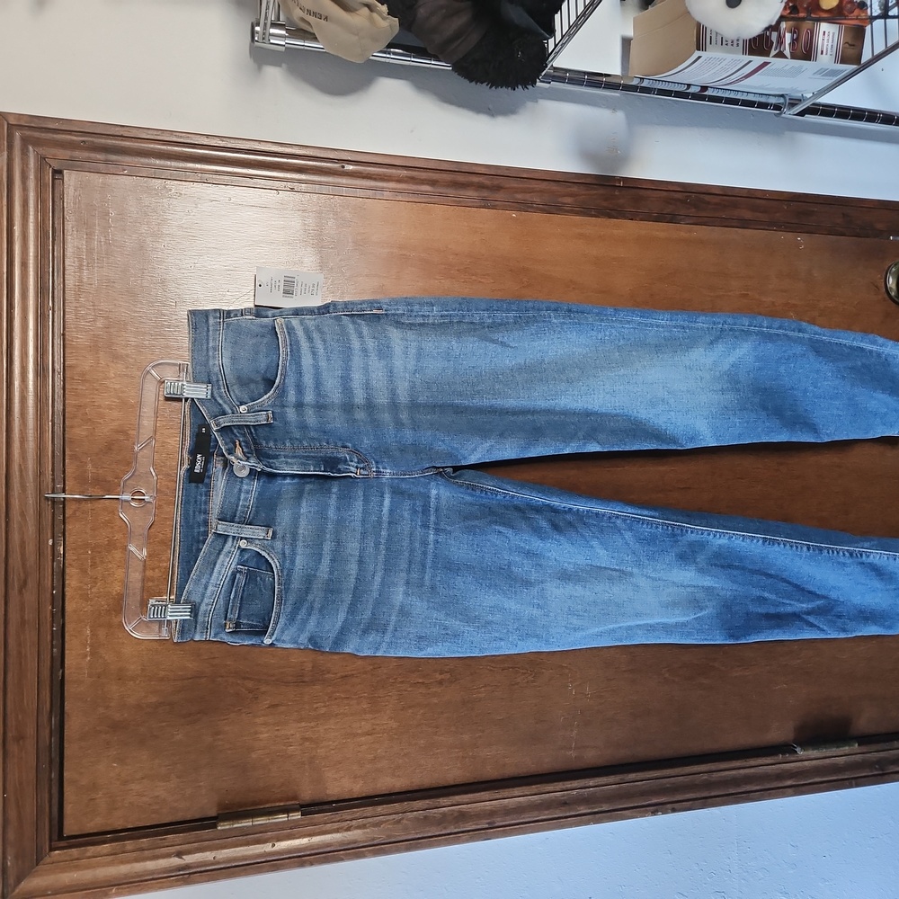 NWT HUDSON JEANS MidRise Super Skinny Size 28